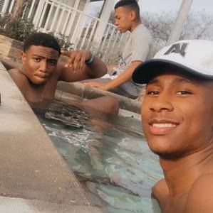 Meet your Posher, Jaree